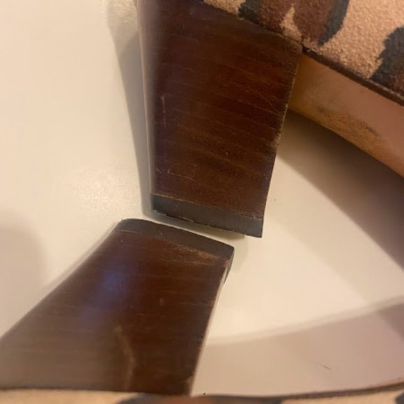 Holt Renfrew Leopard Print Suede Vintage Heel Shoes - Picture 2 of 7